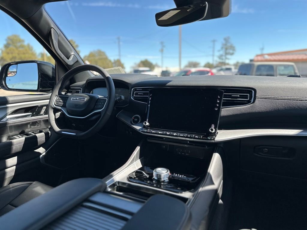 New 2026 Jeep Grand Wagoneer 4WD image 16