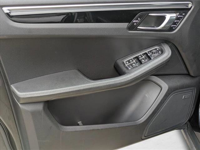 Used 2018 Porsche Macan image 9
