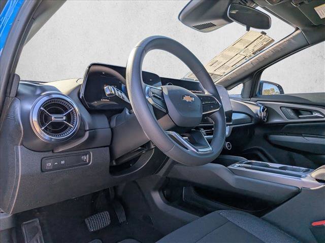 New 2026 Chevrolet Equinox EV LT image 9