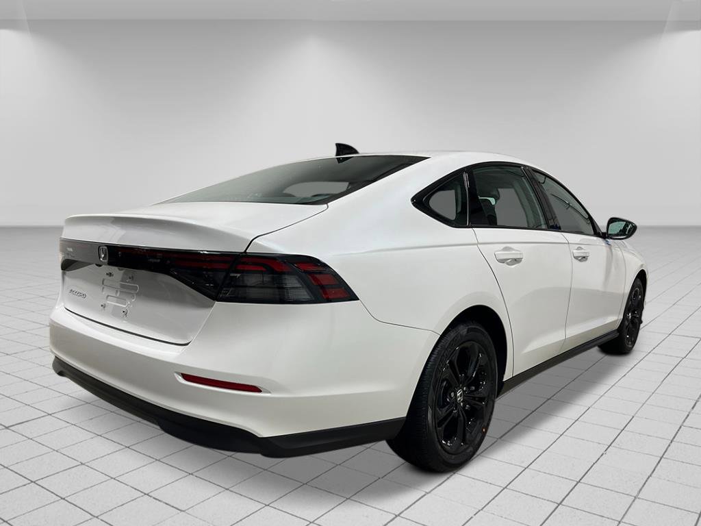 New 2025 Honda Accord SE image 5