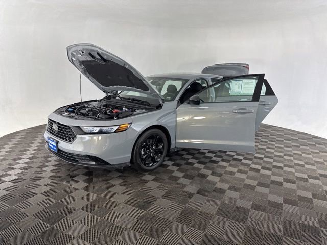 Certified 2025 Honda Accord SE image 14