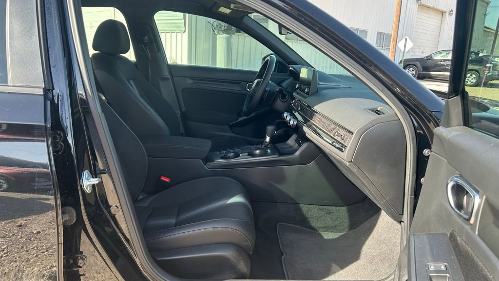 Used 2025 Honda Civic Sport image 21