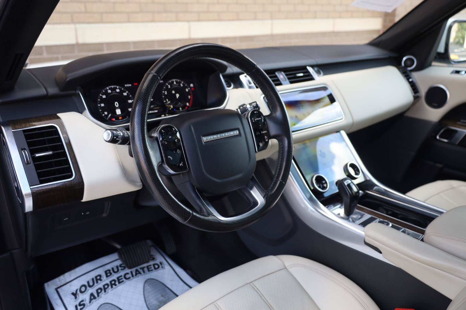 Used 2018 Land Rover Range Rover Sport HSE AWD/4WD image 13