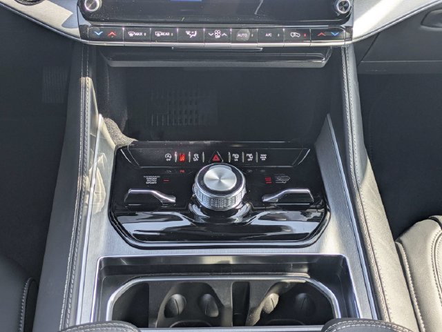 New 2026 Jeep Grand Wagoneer L Limited AWD/4WD image 19