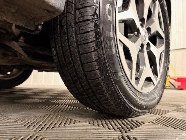 Used 2024 Subaru Forester Premium image 20