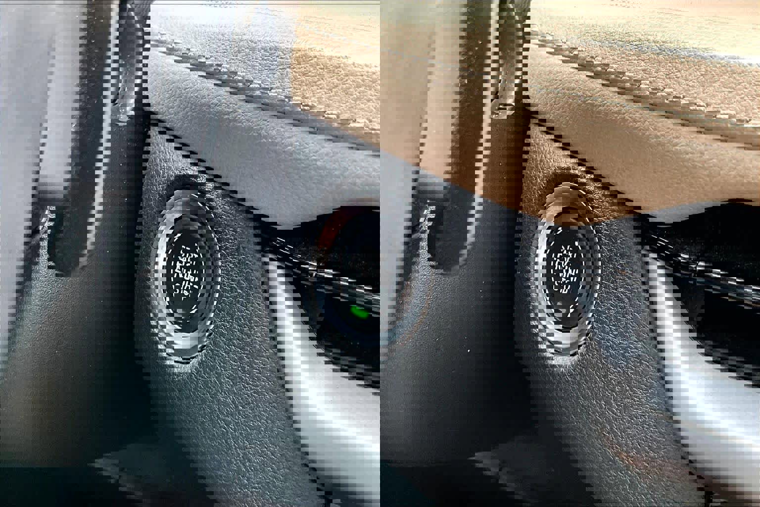 Used 2024 Cadillac XT4 Luxury w/ Cold Weather Package image 31