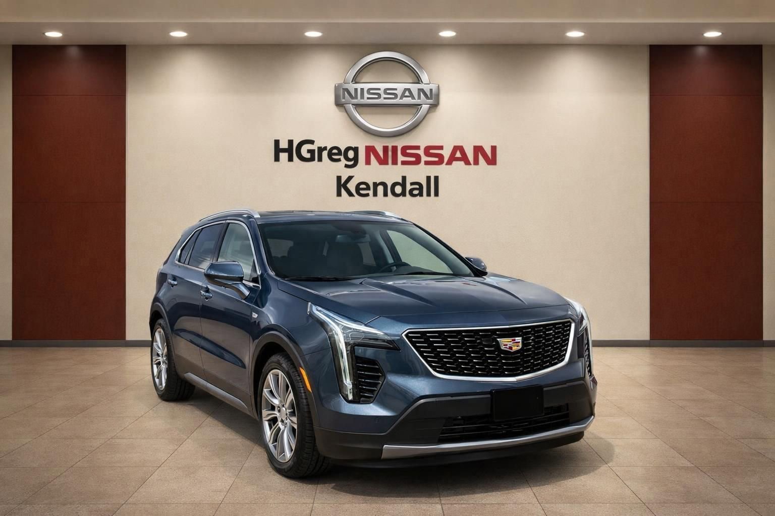 Used 2019 Cadillac XT4 Premium Luxury image 3