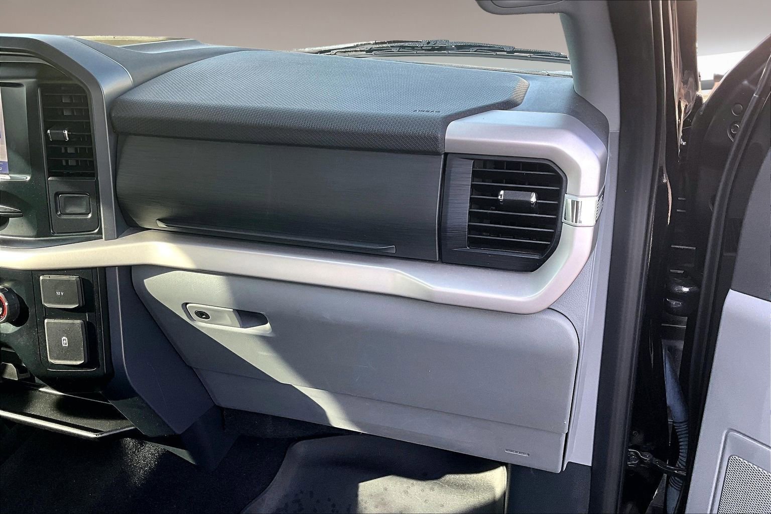 Used 2023 Ford F150 XLT image 27