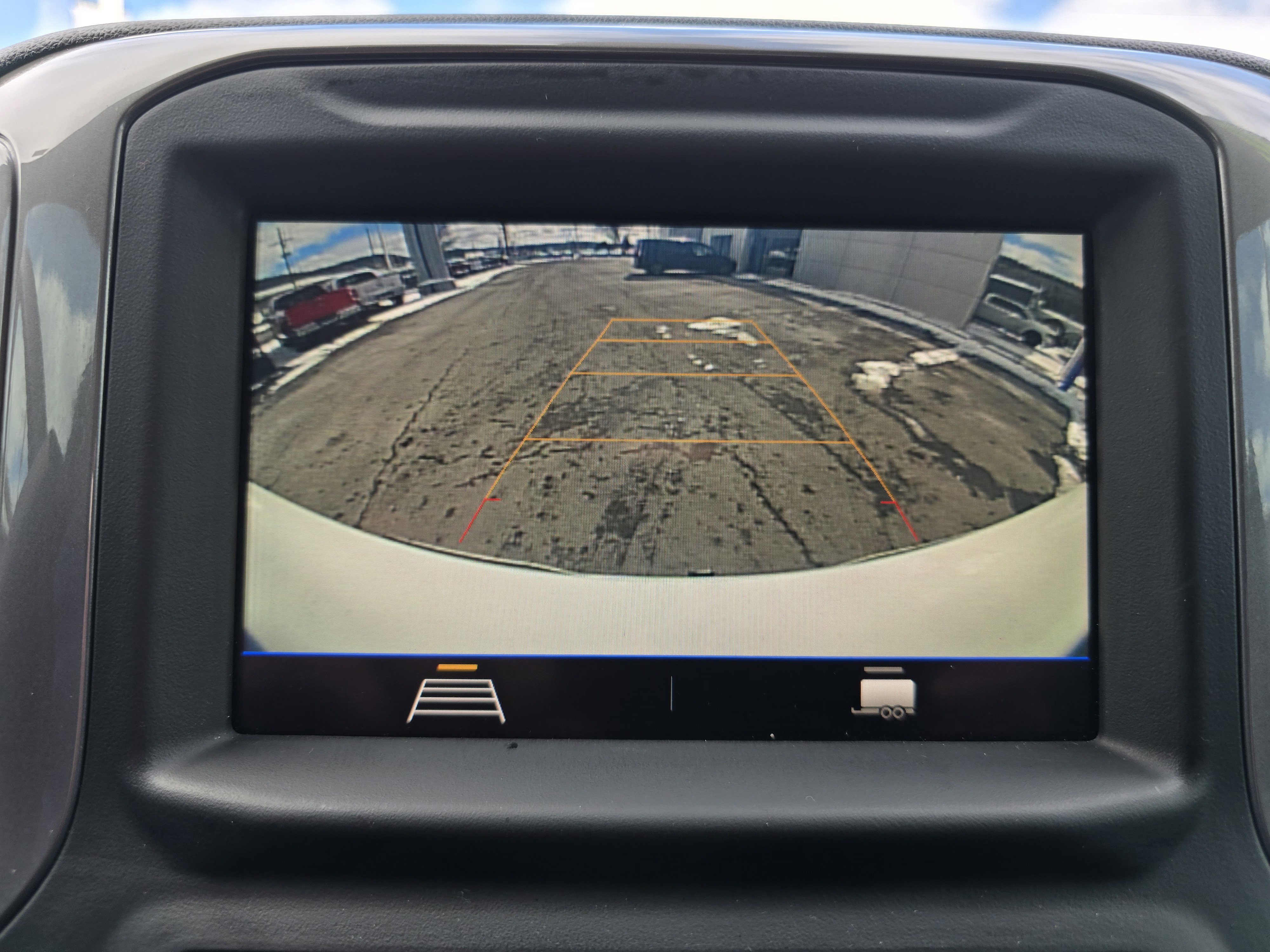 Used 2020 Chevrolet Silverado 1500 Custom w/ Custom Value Package image 25