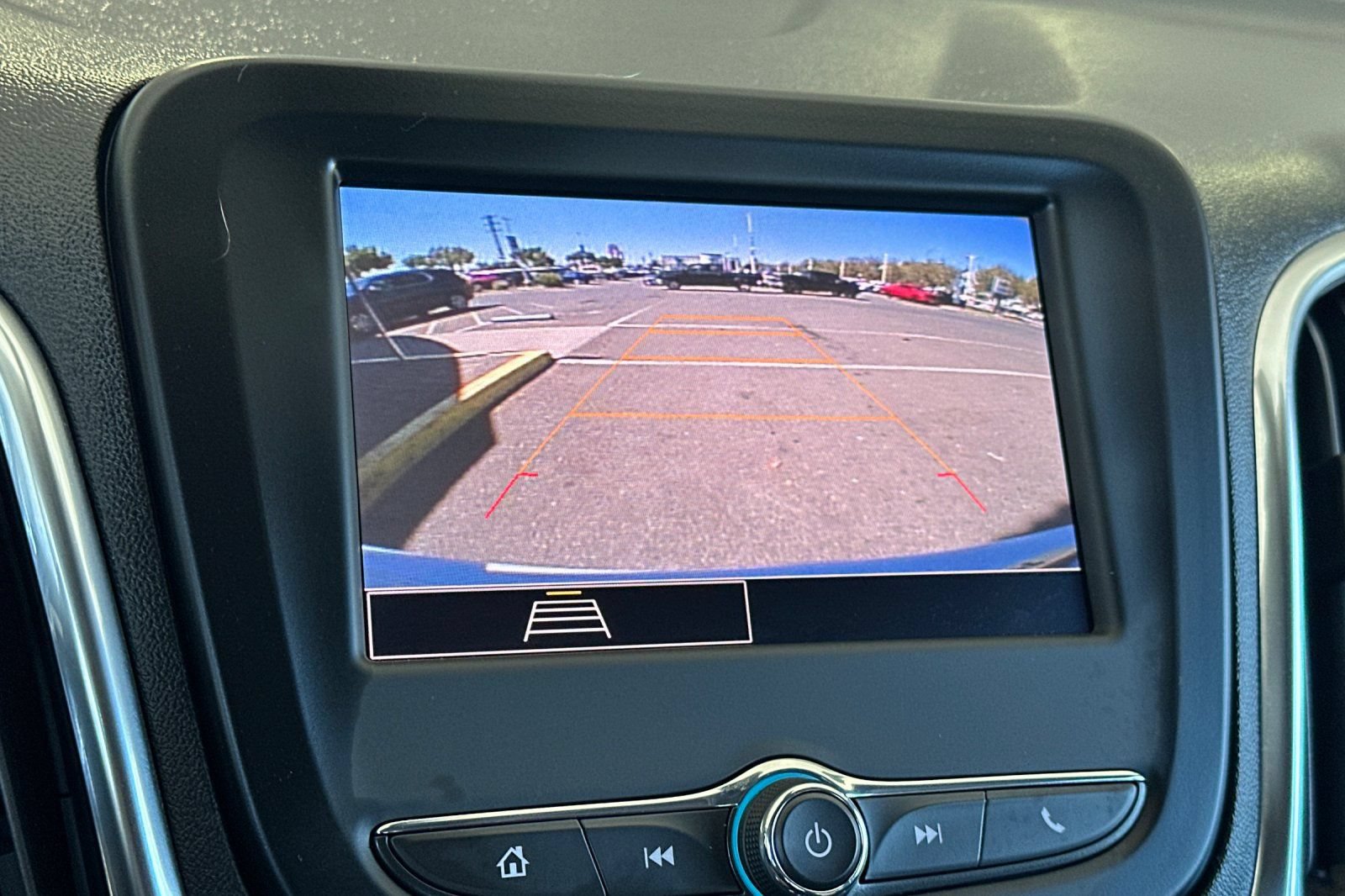 Used 2024 Chevrolet Equinox LT FWD image 19
