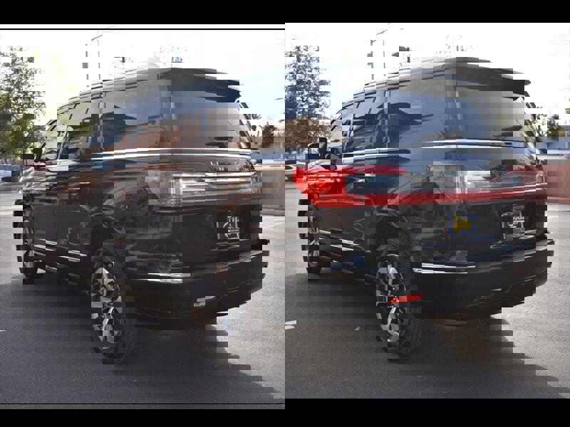 Used 2018 Lincoln Navigator L Select image 6