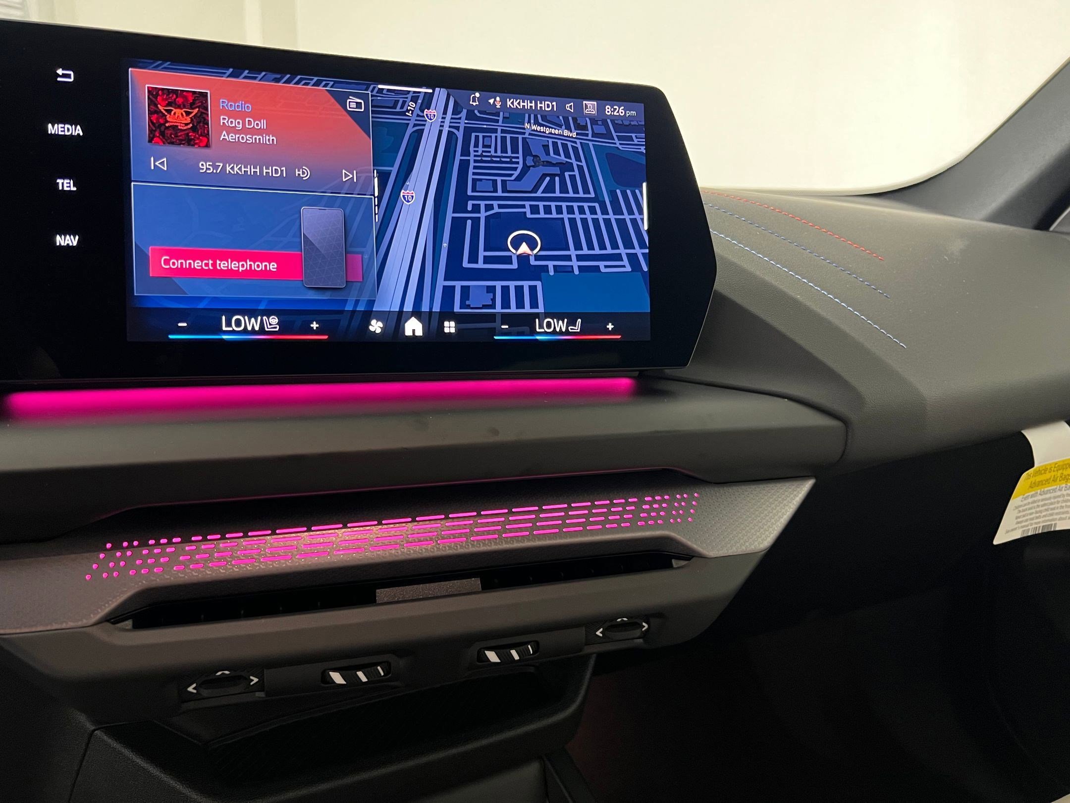 Used 2025 BMW M235i xDrive w/ Premium Package image 27