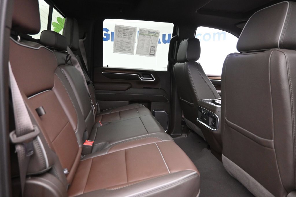 Used 2024 GMC Sierra 2500 Denali w/ Denali Reserve Package AWD/4WD image 10