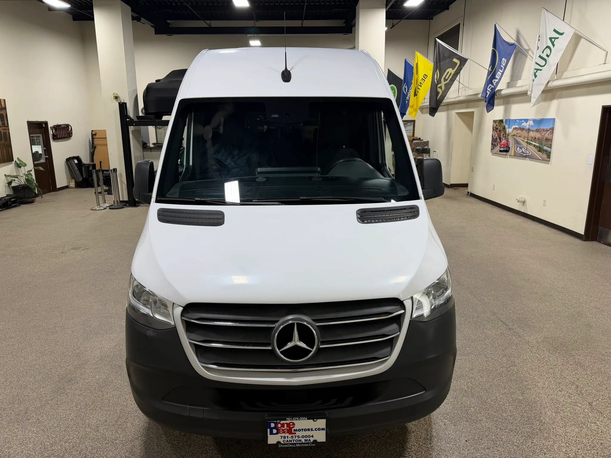 Used 2019 Mercedes-Benz Sprinter 2500 image 14