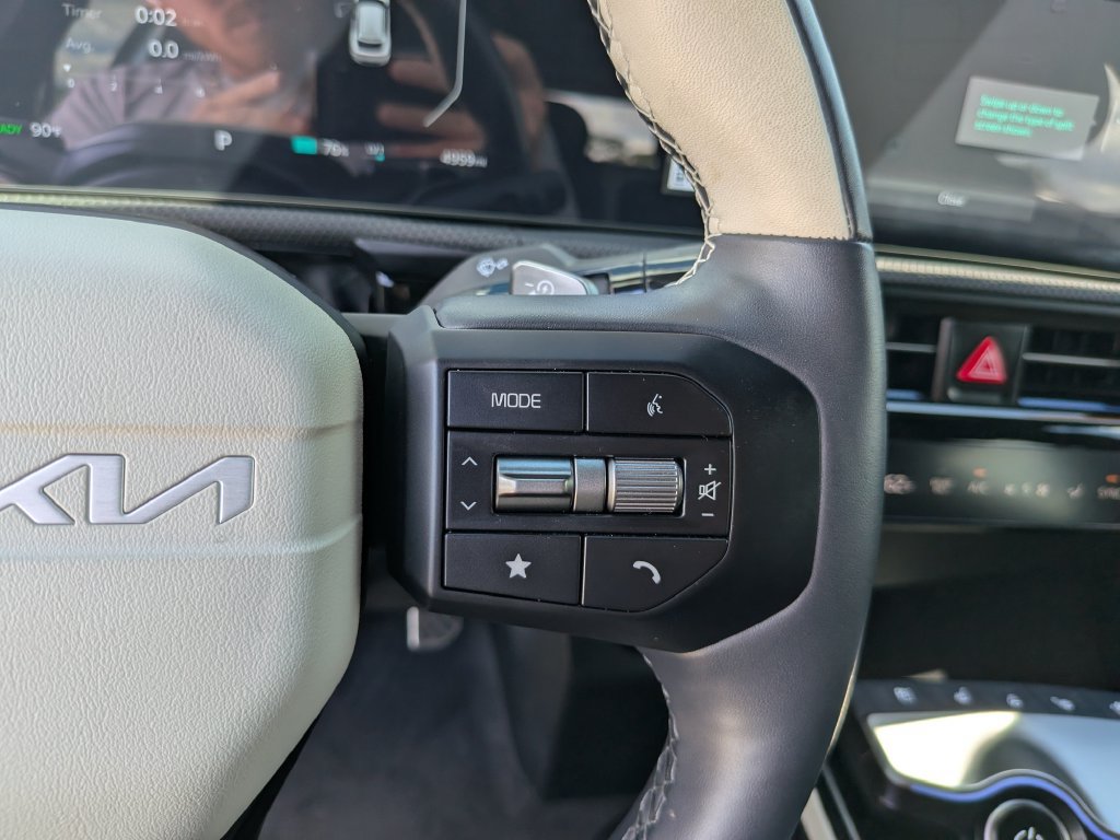 Certified 2025 Kia EV6 GT-Line AWD/4WD image 33