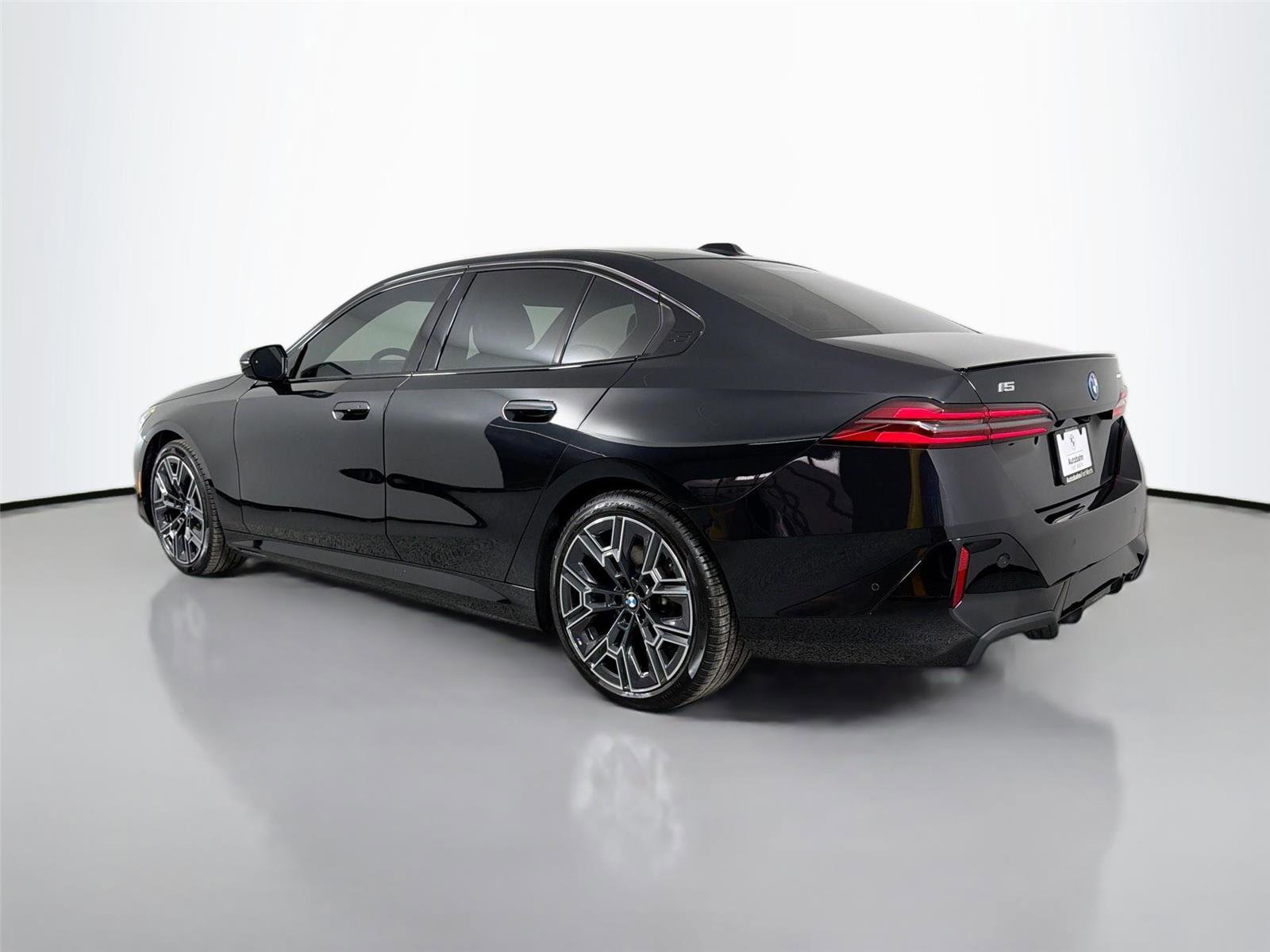 New 2026 BMW i5 eDrive40 w/ M Sport Package RWD image 8