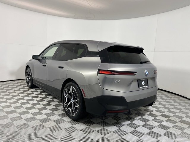 Used 2023 BMW iX xDrive50 w/ Ultimate Package 2 image 5