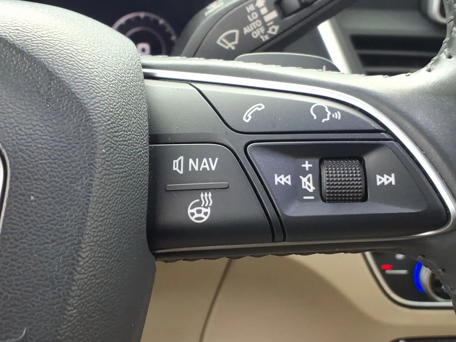 Used 2018 Audi Q5 2.0T Premium Plus w/ Premium Plus Package image 27