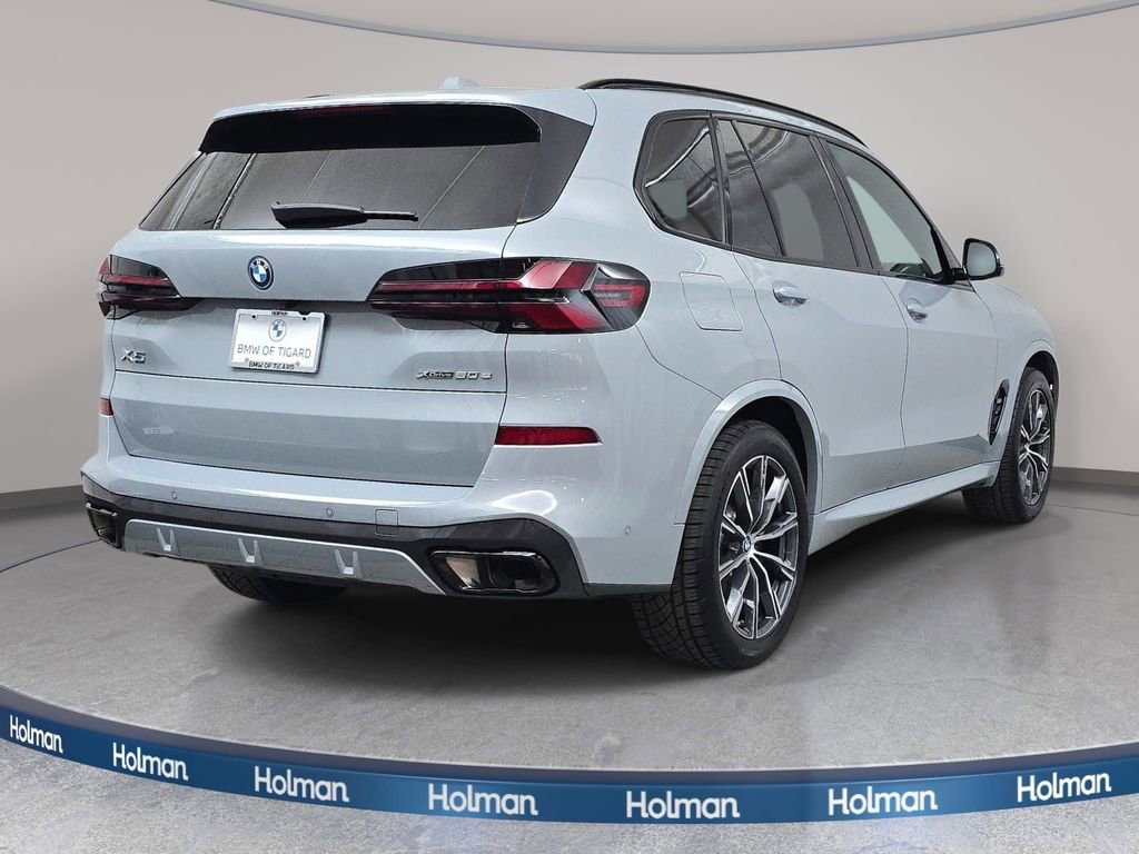 Used 2024 BMW X5 xDrive50e w/ M Sport Package image 6