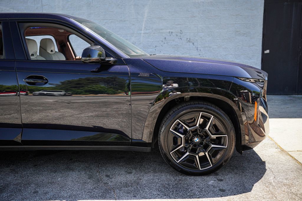 Used 2023 BMW XM AWD/4WD image 17