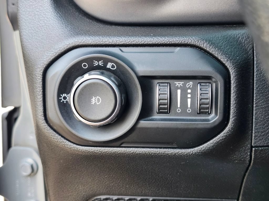 Used 2021 Jeep Wrangler Unlimited Sport AWD/4WD image 22