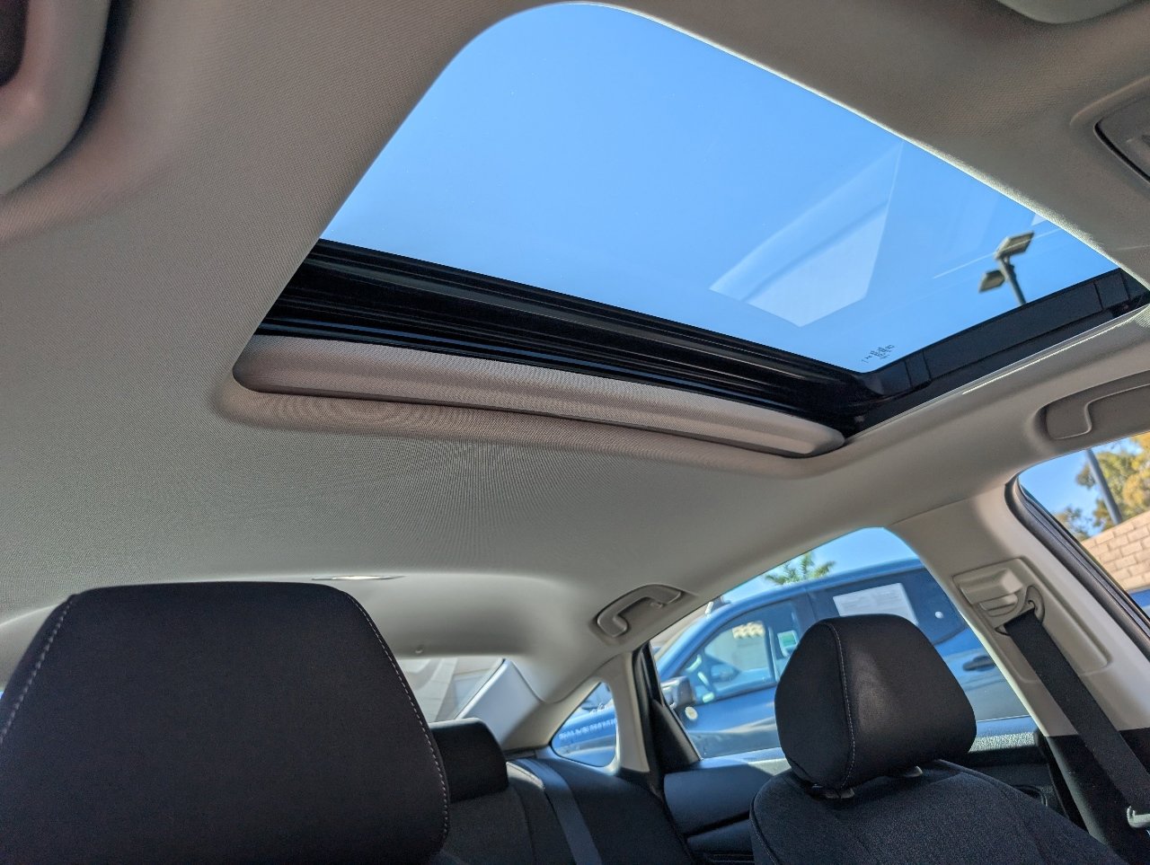 Used 2024 Honda Accord EX image 3