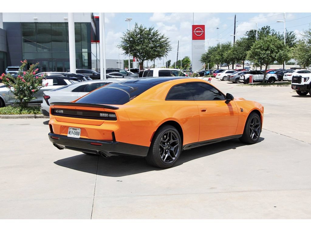 Used 2026 Dodge Charger Scat Pack w/ Blacktop Package AWD/4WD image 5