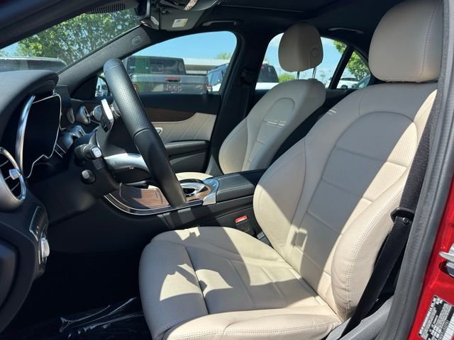 Used 2020 Mercedes-Benz C 300 4MATIC Sedan image 31