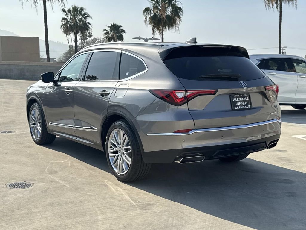 Used 2023 Acura MDX SH-AWD w/ Advance Package image 4