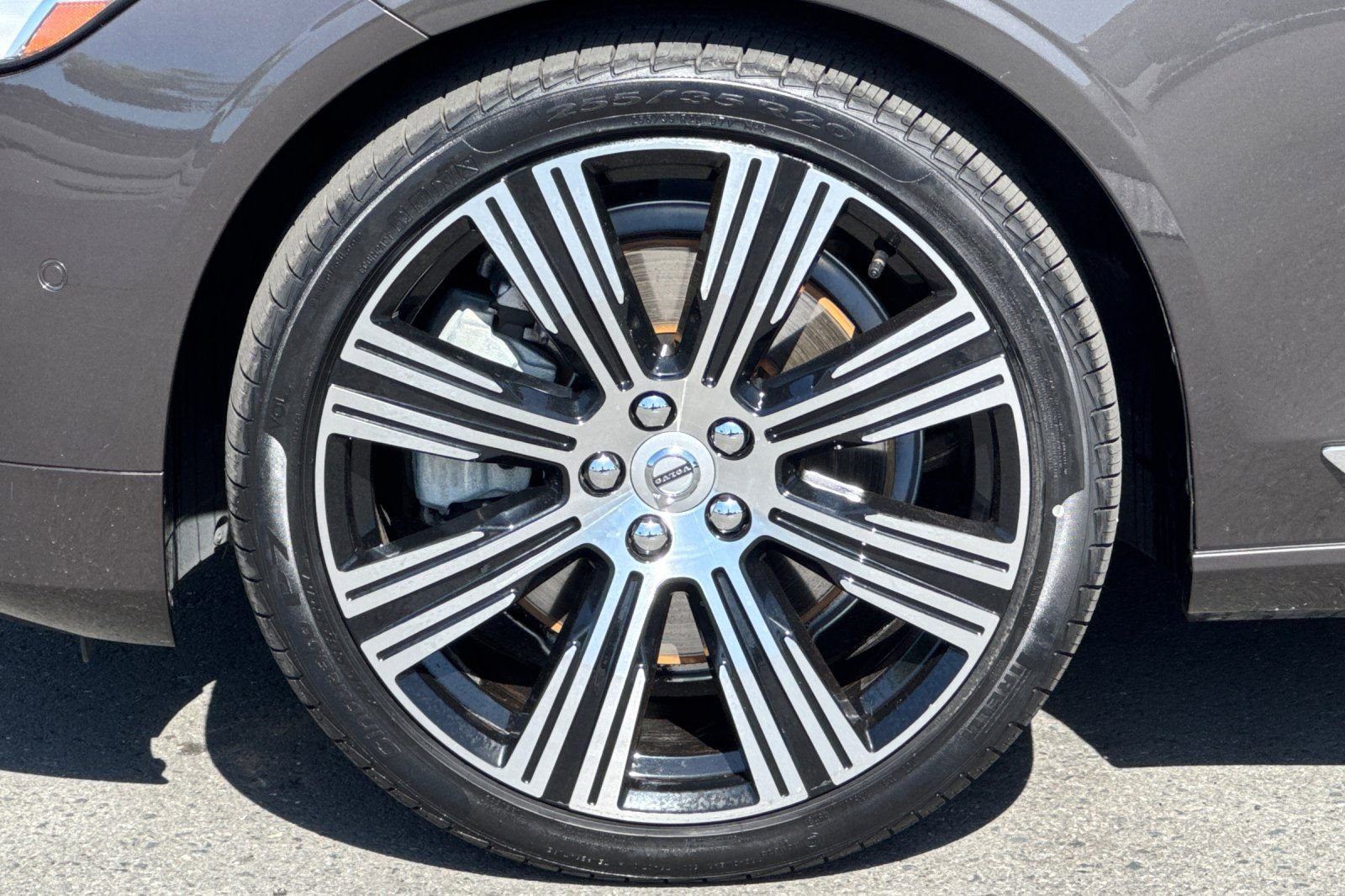 Certified 2023 Volvo S90 B6 Plus w/ Protection Package Premier AWD/4WD image 12