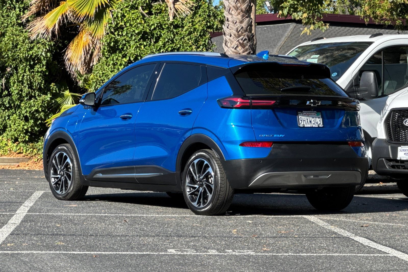 Used 2023 Chevrolet Bolt EUV Premier w/ Super Cruise Package FWD image 6