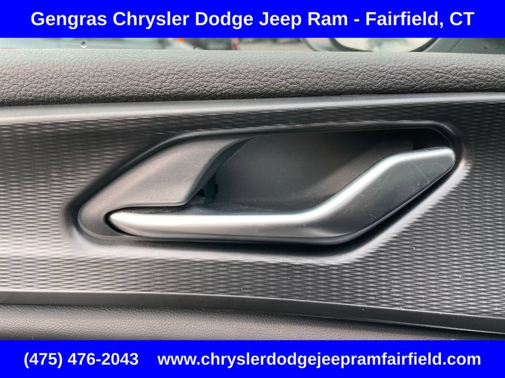 Certified 2023 Jeep Grand Cherokee Laredo X AWD/4WD image 41