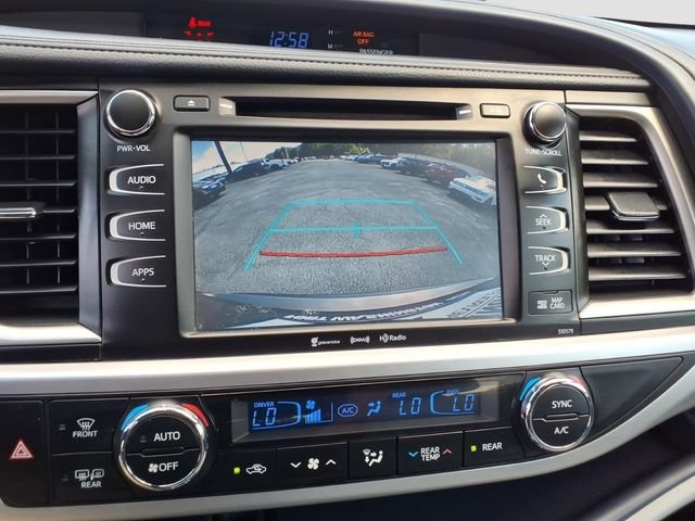 Used 2017 Toyota Highlander XLE AWD/4WD image 20