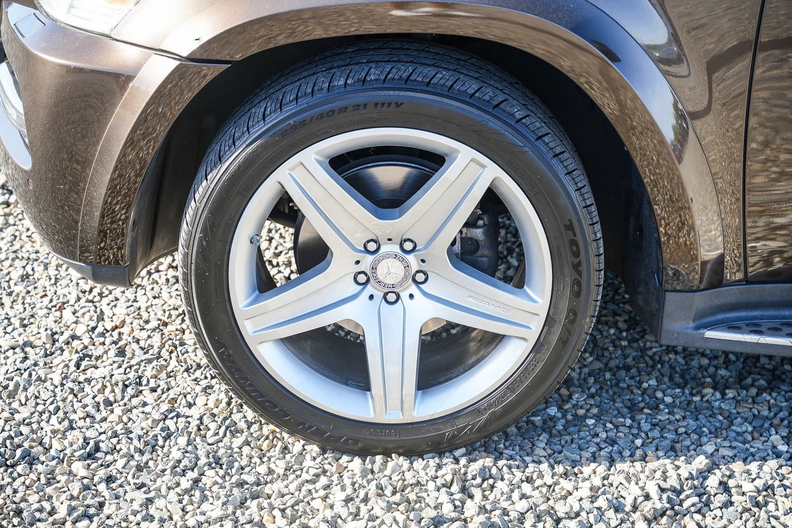Used 2012 Mercedes-Benz GL 550 4MATIC image 9