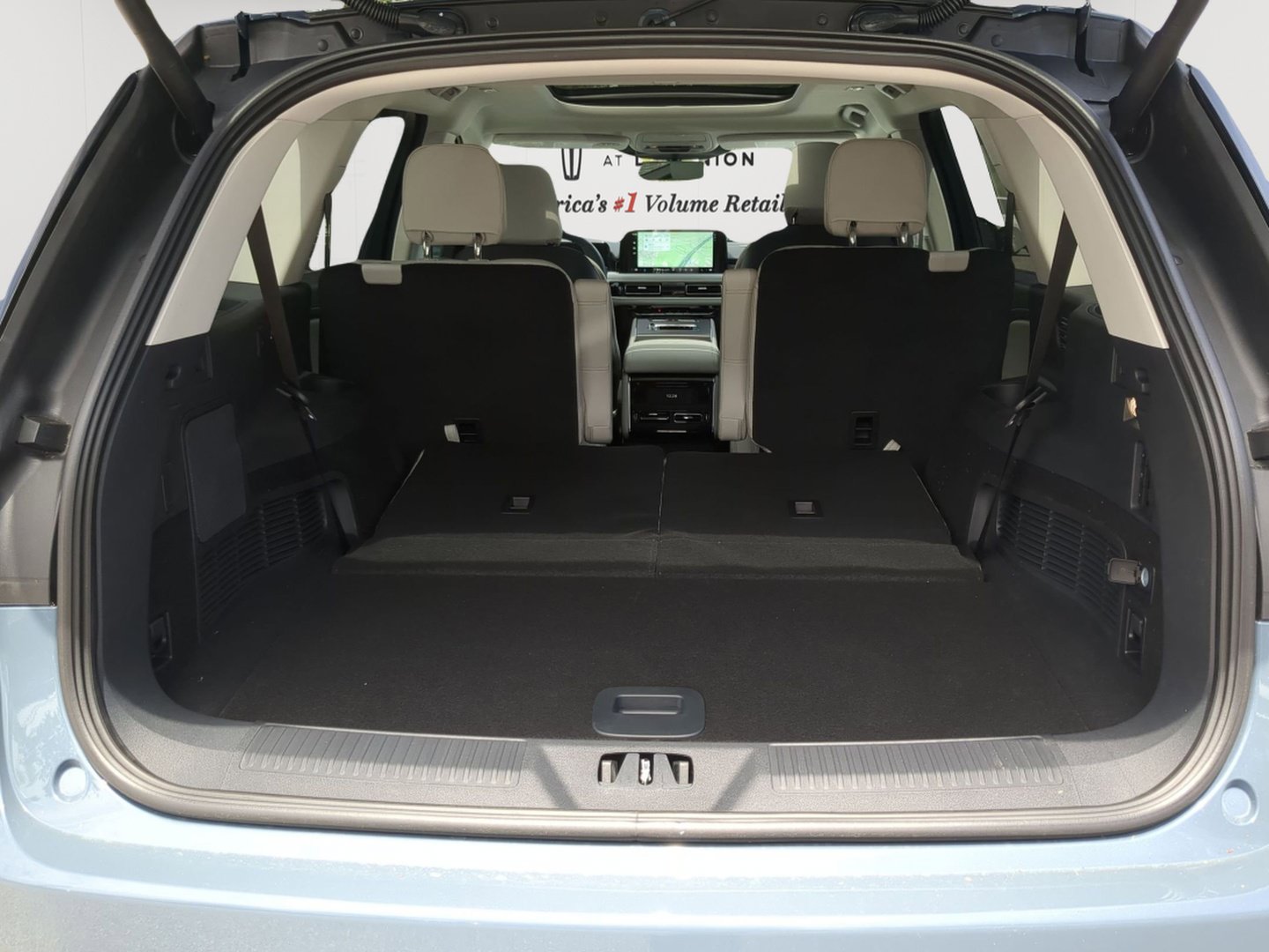 New 2026 Lincoln Aviator 2WD image 23