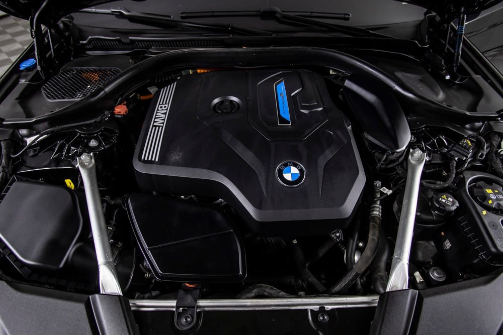 Used 2023 BMW 530e w/ M Sport Package RWD image 42