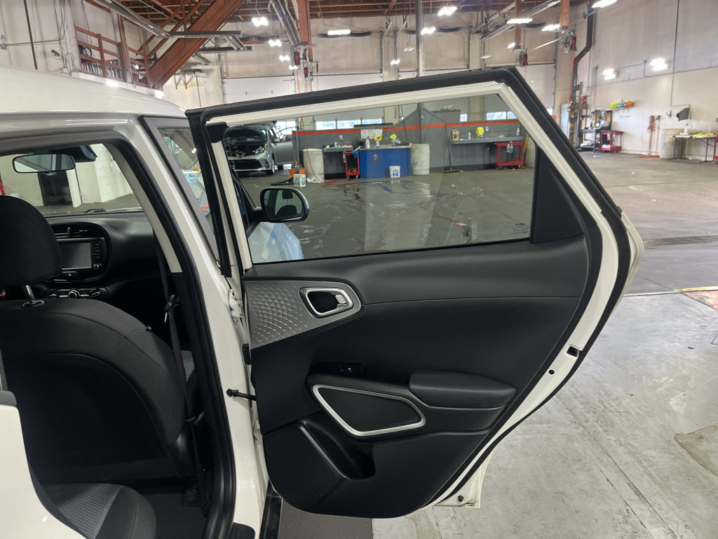 Used 2023 Kia Soul LX FWD image 24