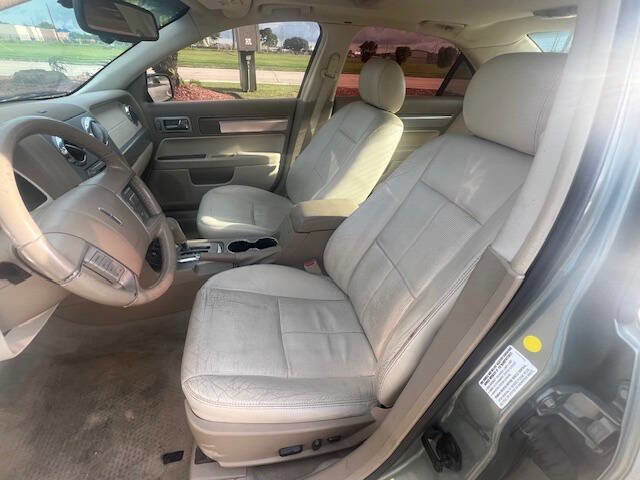 Used 2008 Lincoln MKZ image 7