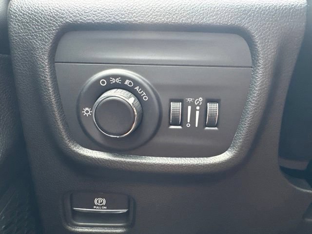 New 2027 Jeep Grand Cherokee Laredo AWD/4WD image 11