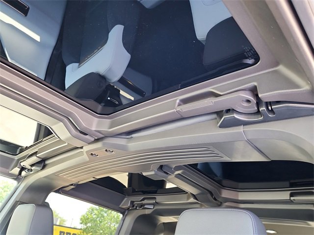 New 2025 GMC Hummer EV 2X image 27