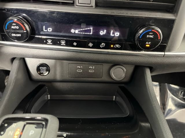 Certified 2025 Nissan Rogue SV FWD image 27