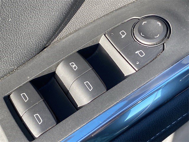 Certified 2025 Chevrolet Traverse LT image 22