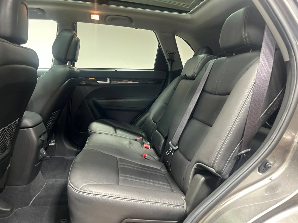 Used 2014 Kia Sorento EX w/ EX V6 Touring Package AWD/4WD image 18