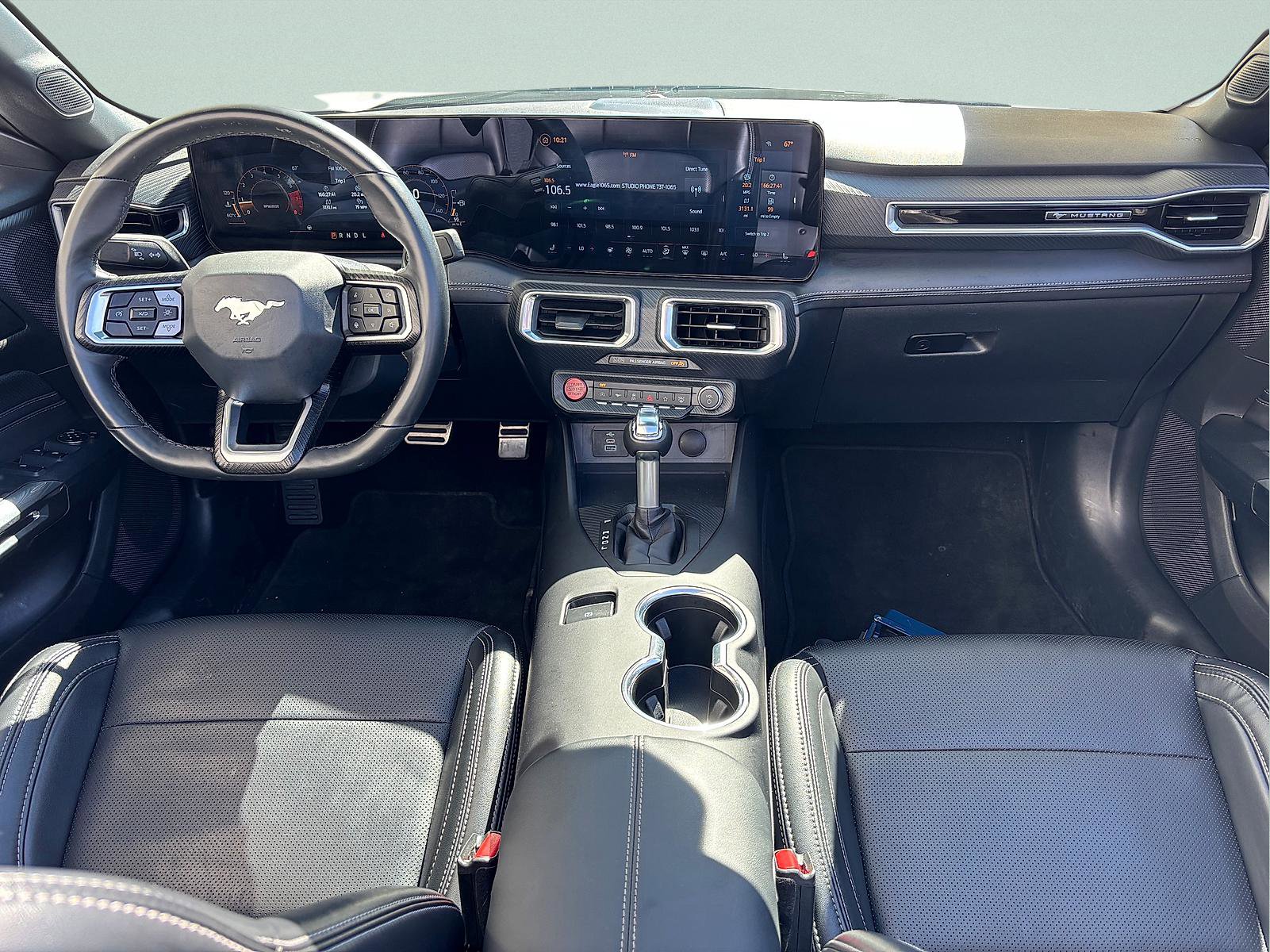 Used 2025 Ford Mustang Premium RWD image 34