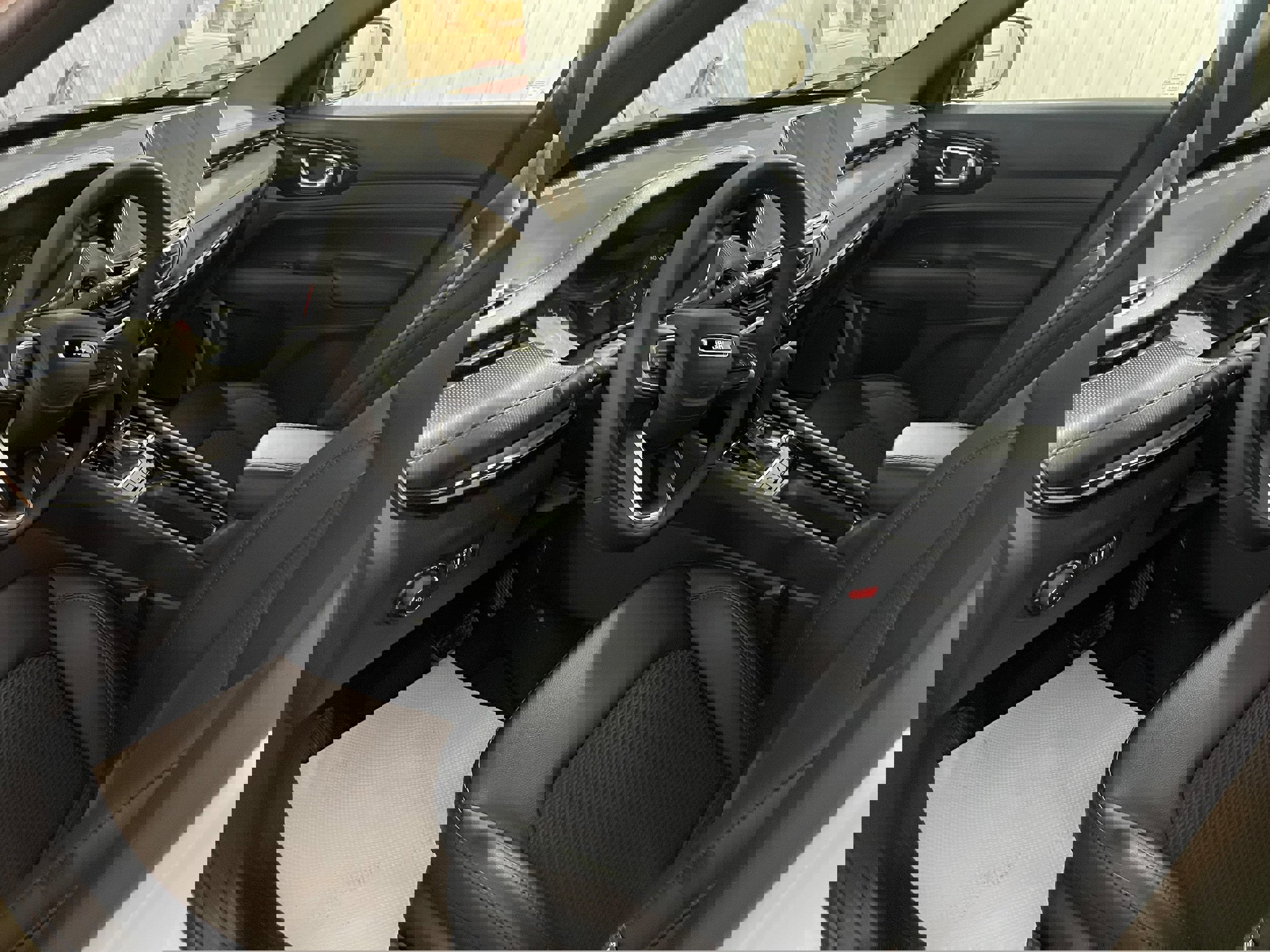 New 2026 Jeep Compass Latitude image 8