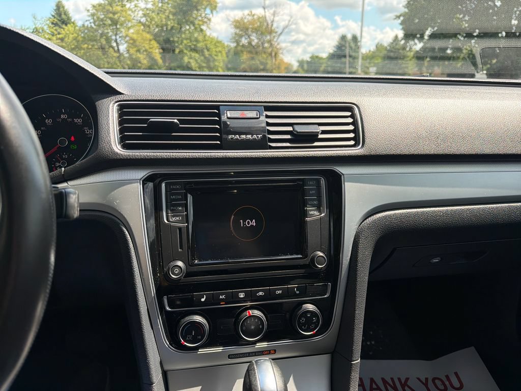 Used 2019 Volkswagen Passat 2.0T Wolfsburg FWD image 14