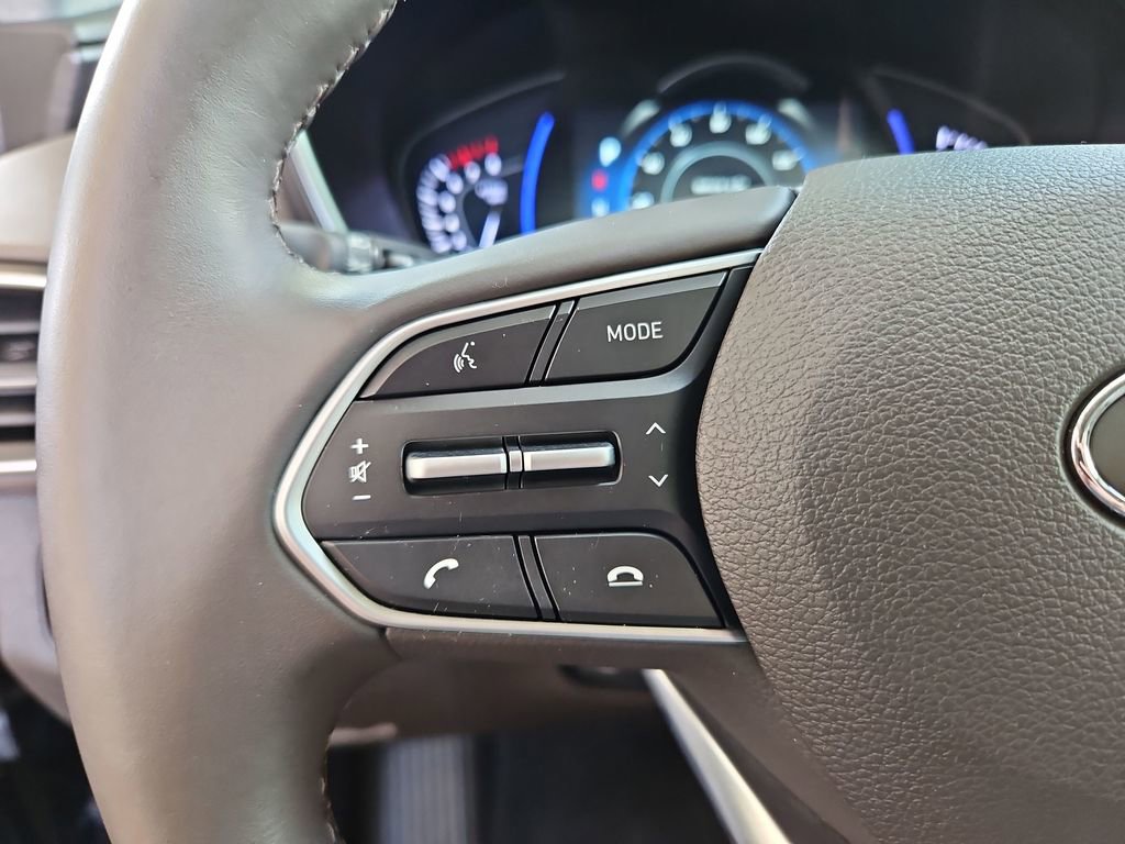 Used 2020 Hyundai Santa Fe Limited FWD image 11