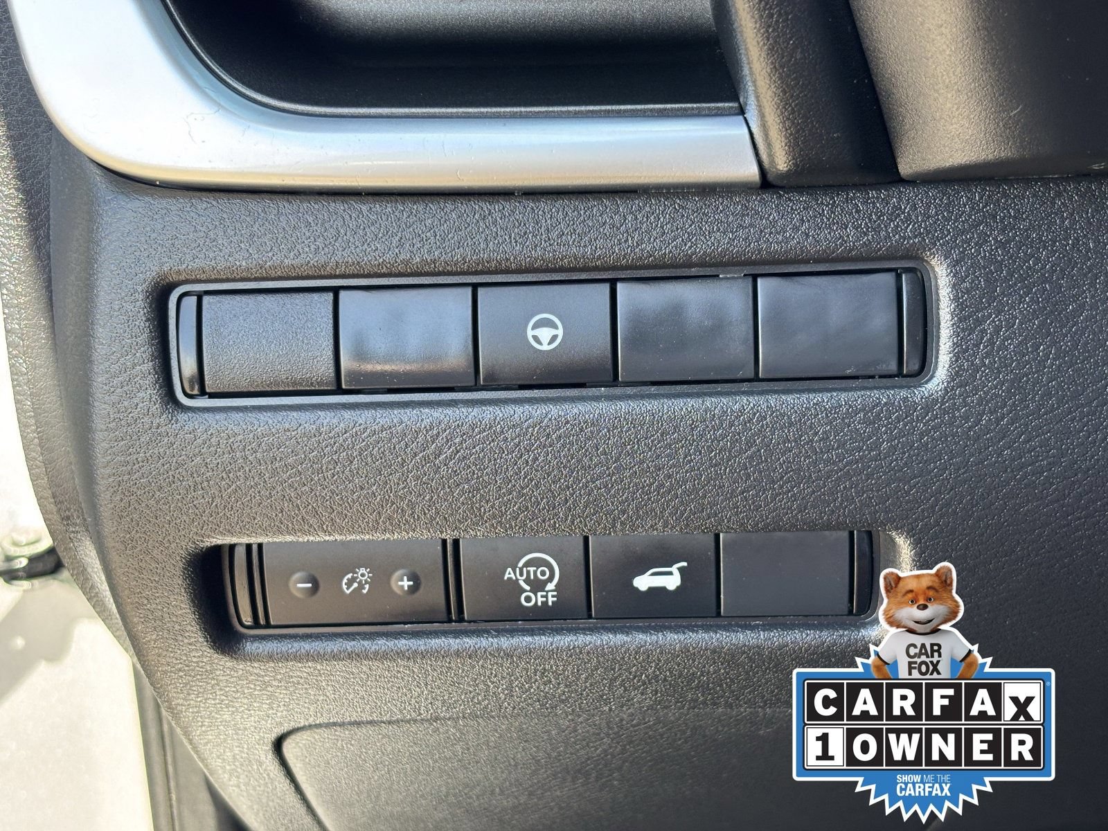 Used 2025 Nissan Rogue SV AWD/4WD image 33
