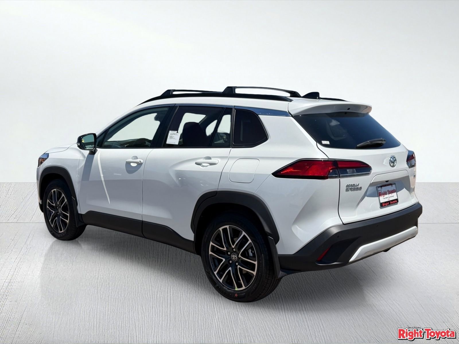 New 2026 Toyota Corolla Cross XLE FWD image 4