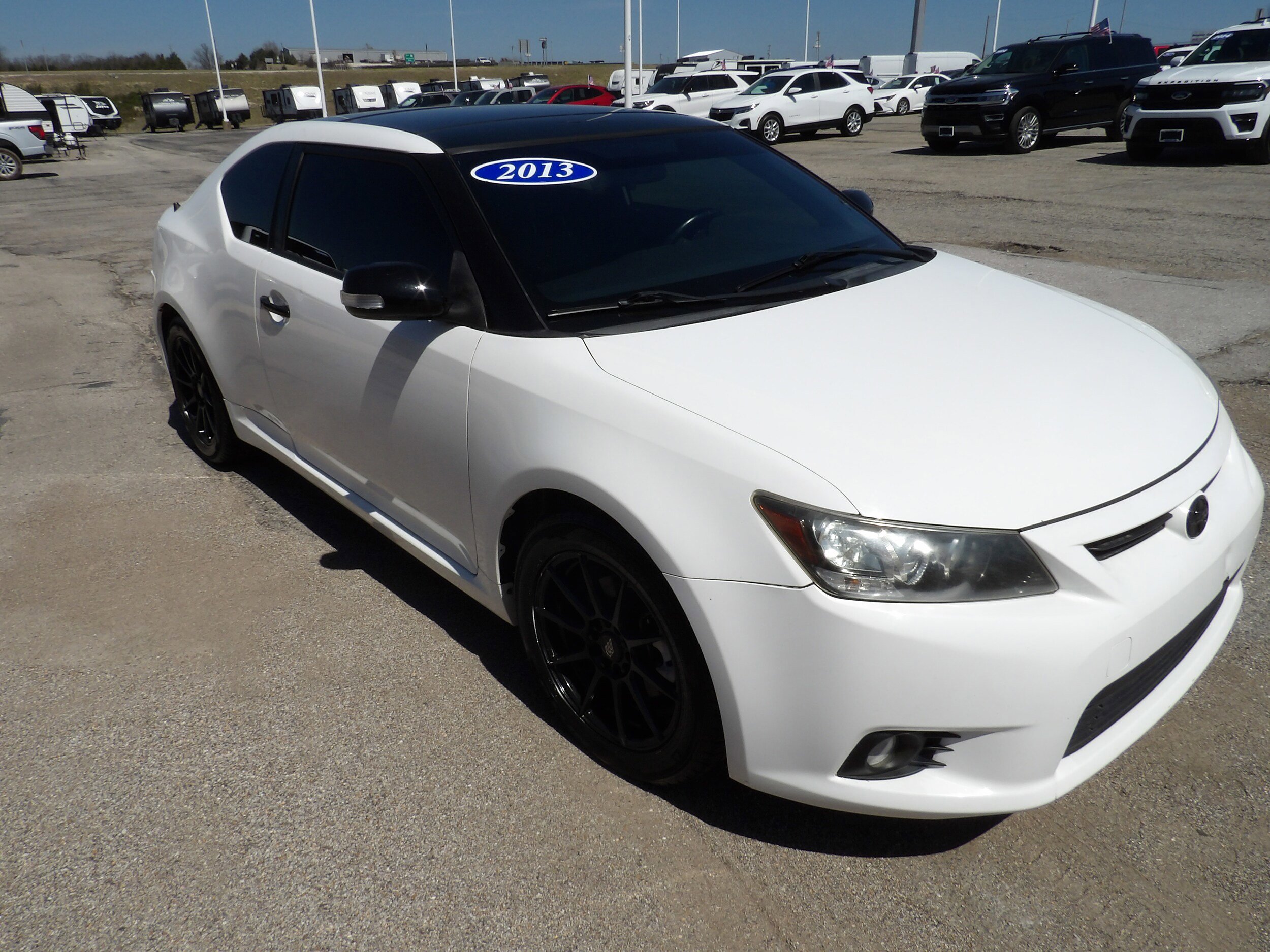 Used 2013 Scion tC FWD image 4